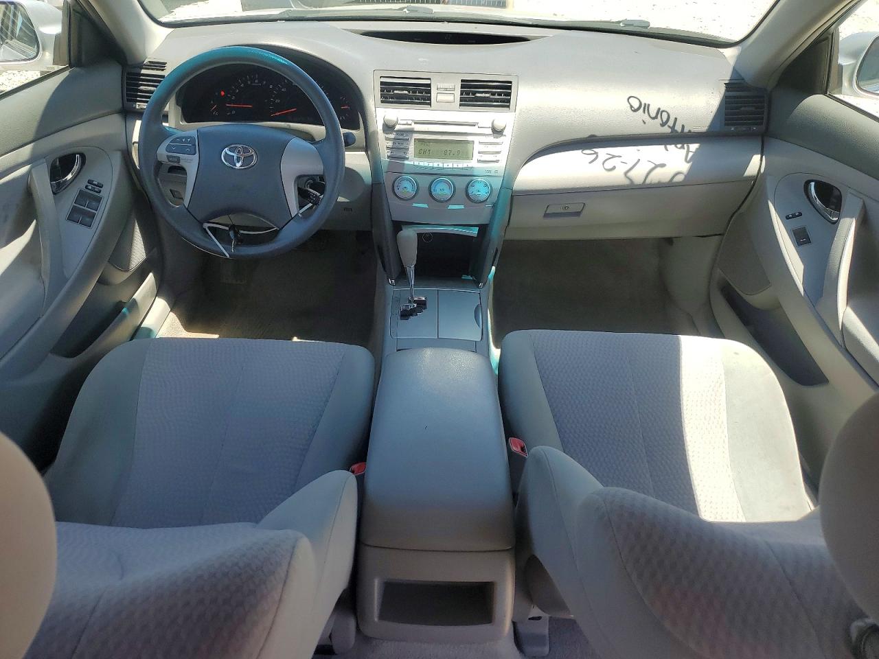 2010 Toyota Camry Le Серый vin: 4T1BF3EK5AU041930