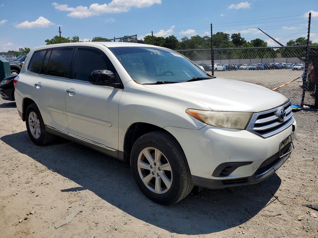 2013 Toyota Highlander Base Белый vin: 5TDZA3EHXDS044580