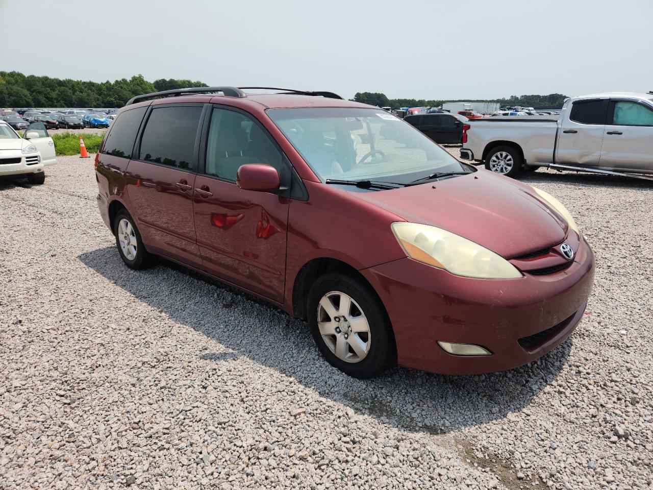 2006 Toyota Sienna Xle 7 Passenger Red vin: 5TDZA22C96S530447