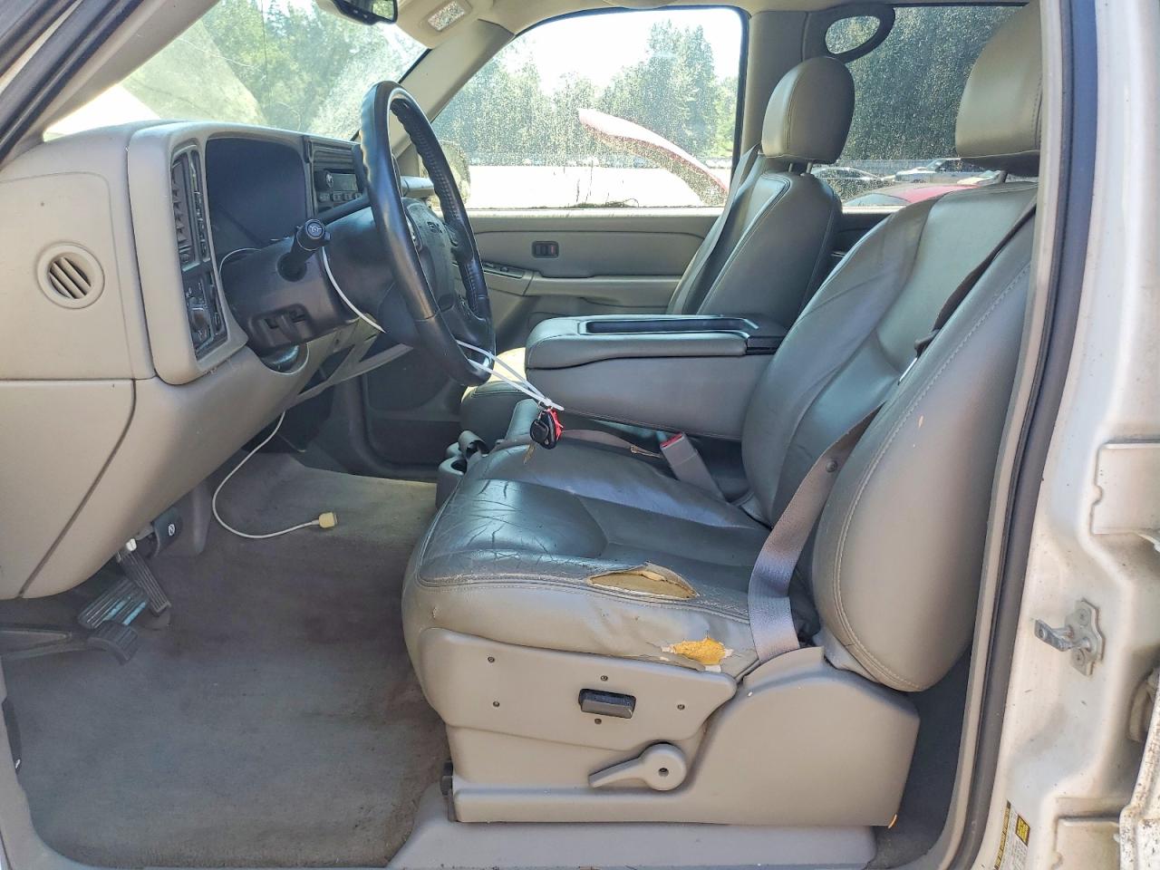 2004 Gmc Sierra K2500 Heavy Duty White vin: 1GTHK23U84F259216