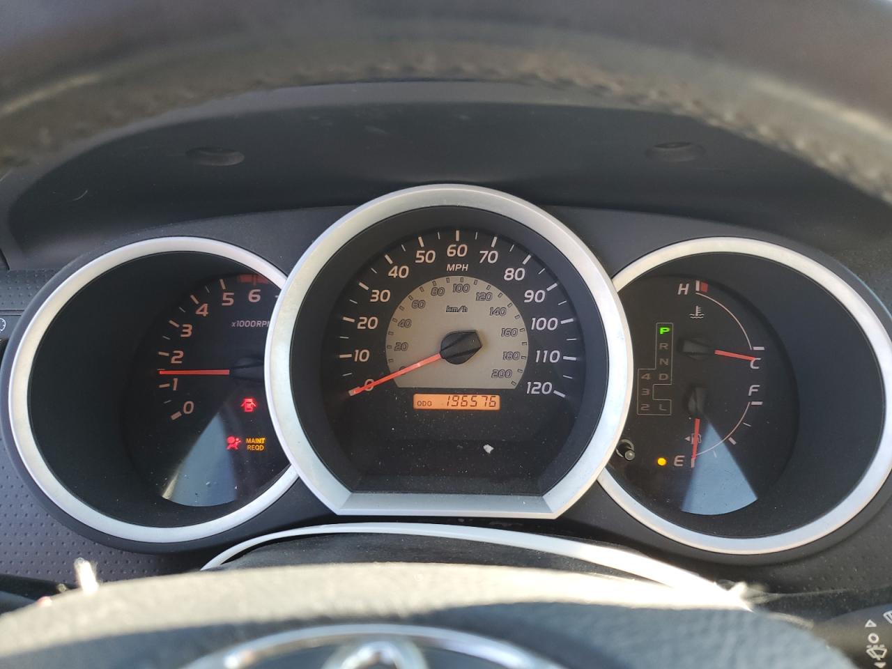 2011 Toyota Tacoma Prerunner Access Cab White vin: 5TFTU4GN1BX002456