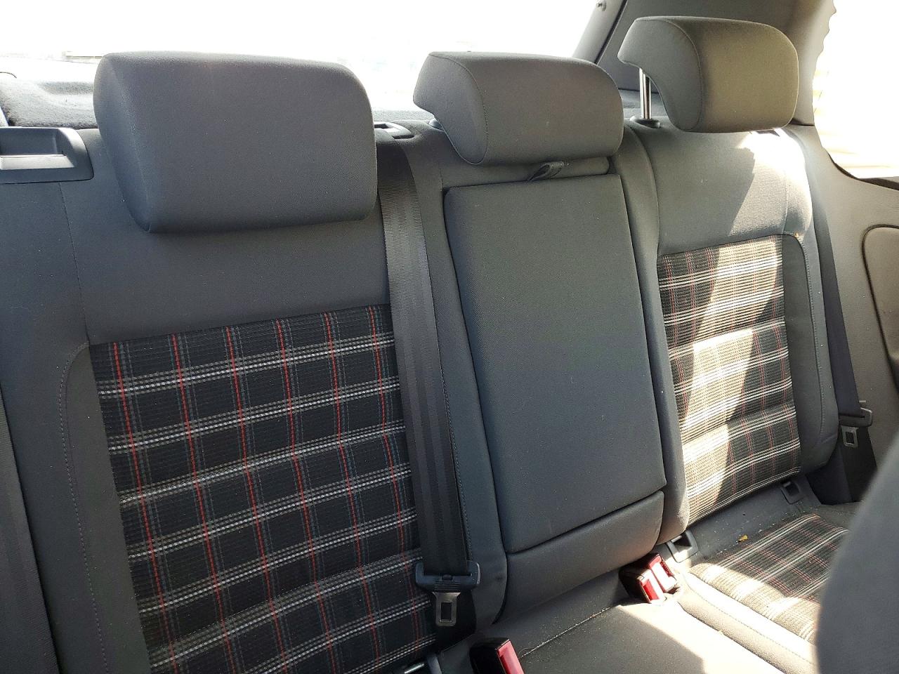 2008 Volkswagen Gti Белый vin: WVWEV71K98W115916