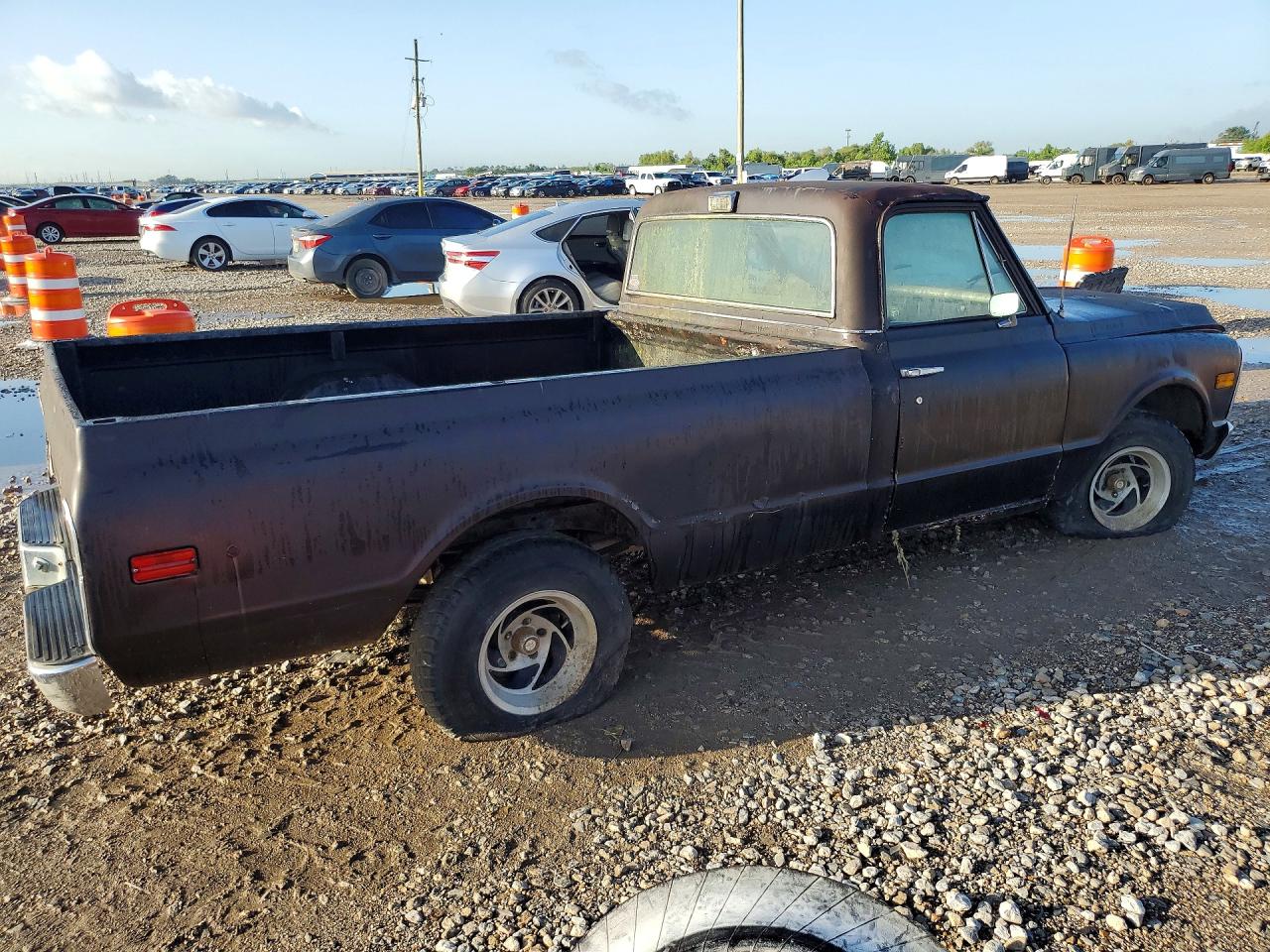 1981 Gmc Uk Black vin: TCE142S520021