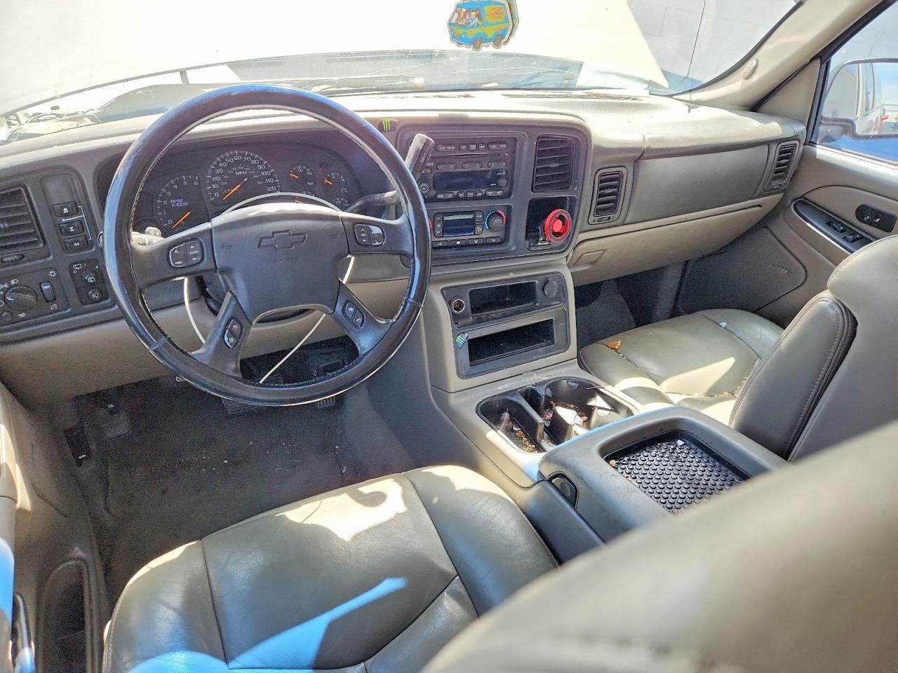 2004 Chevrolet Suburban K1500 Tan vin: 3GNFK16Z24G298804