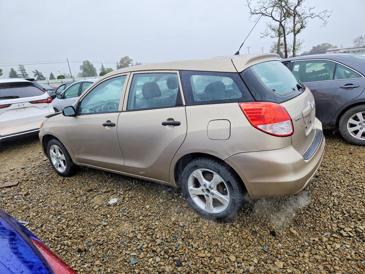 2003 Toyota Corolla Matrix Xr Gold vin: 2T1KR32E33C041189