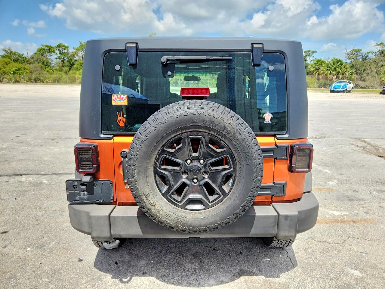 2011 Jeep Wrangler Sport Orange vin: 1J4AA2D16BL574551