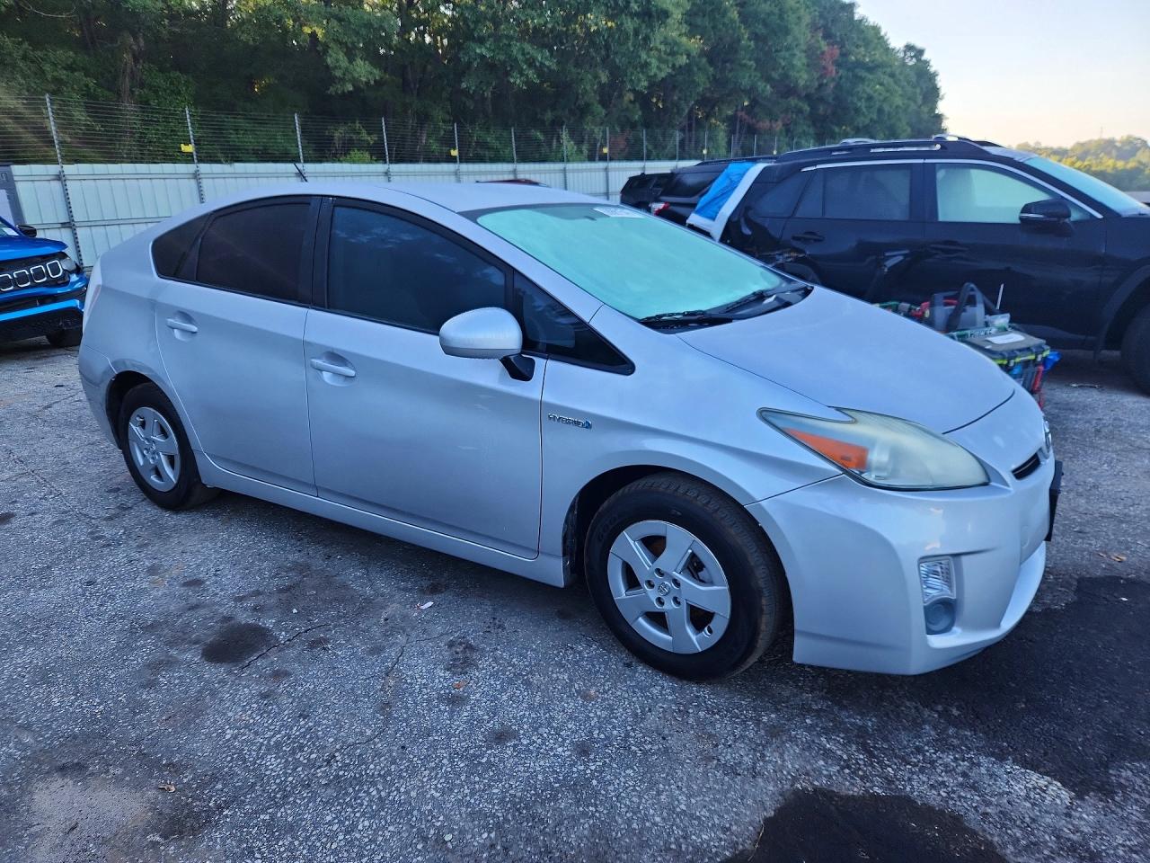 2010 Toyota Prius Ii Silver vin: JTDKN3DU2A1013613