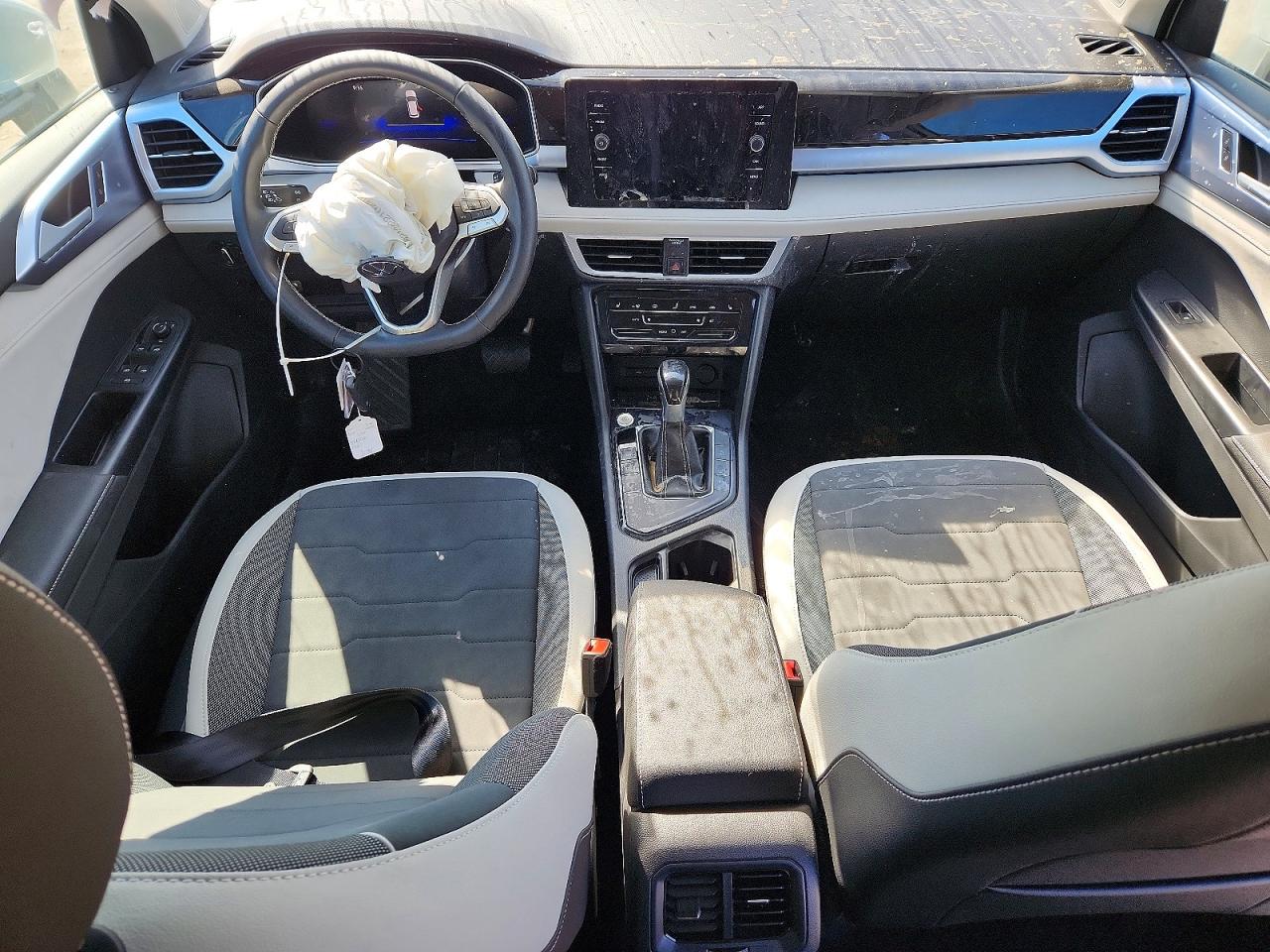 2026 Volkswagen Taos Se White vin: 3VVSC7B29TM041463