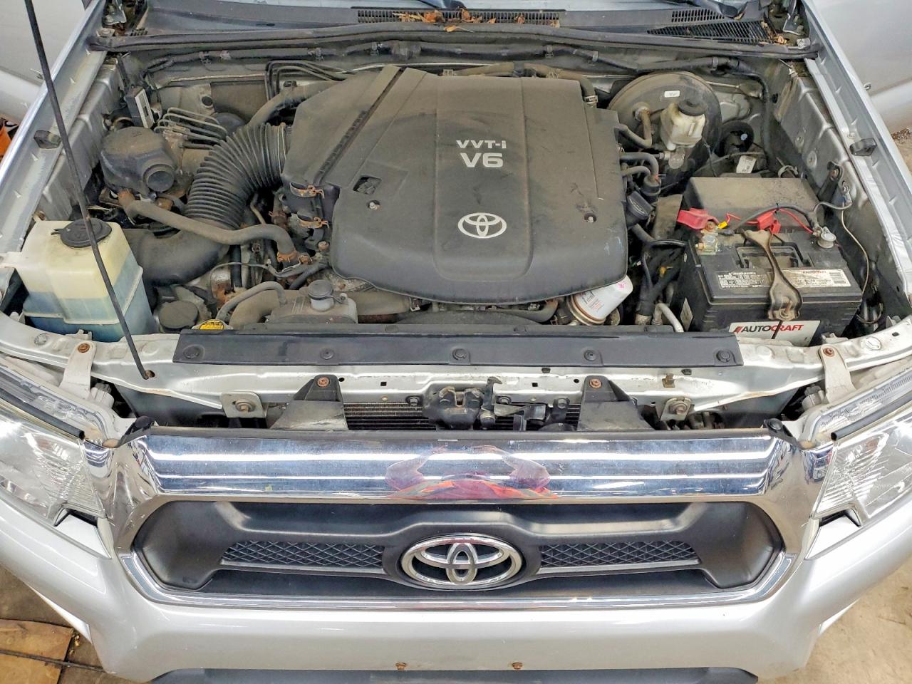 2013 Toyota Tacoma Double Cab Prerunner Silver vin: 3TMJU4GN6DM146570