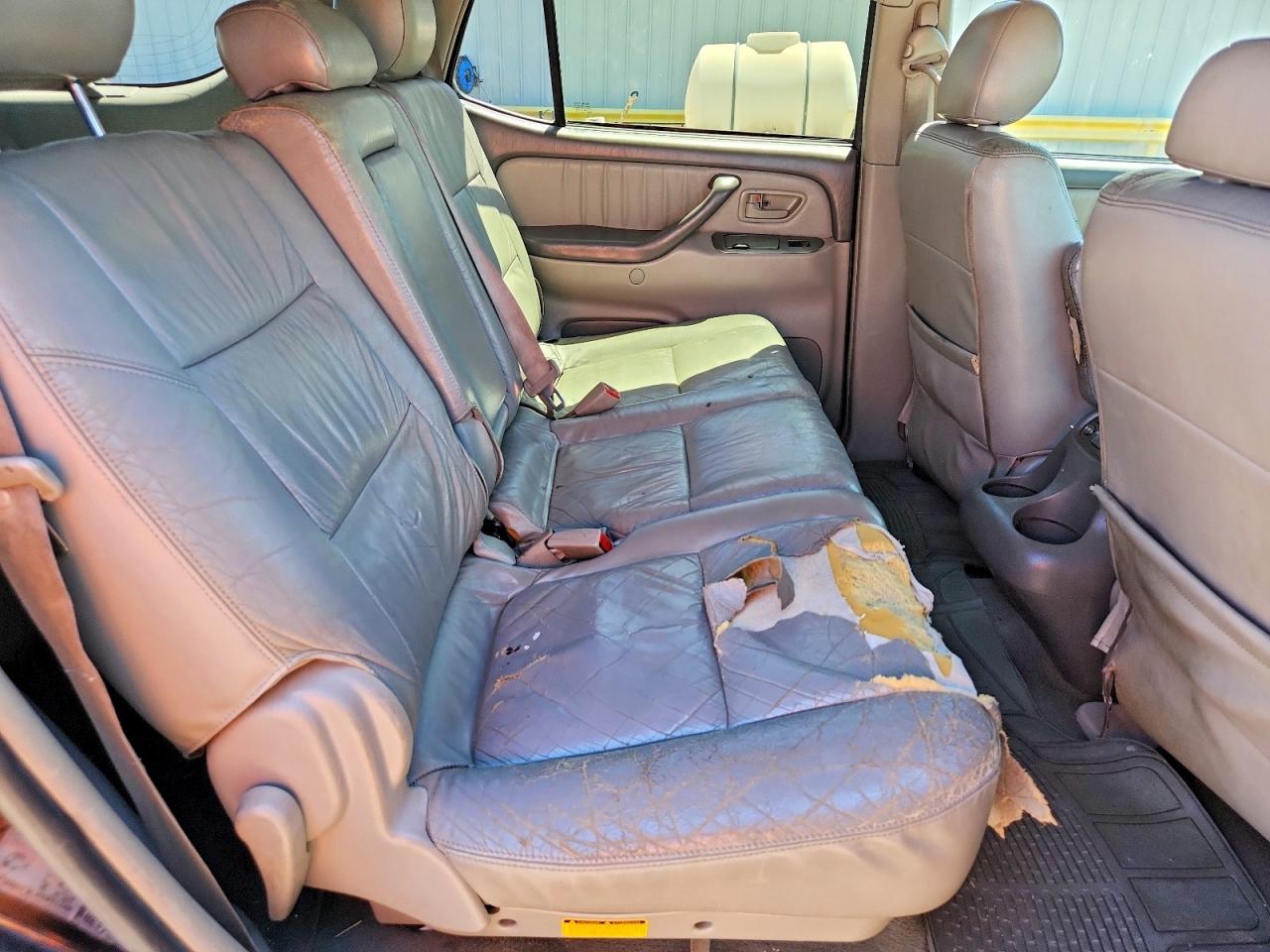 2005 Toyota Sequoia Limited Черный vin: 5TDZT38A55S243613