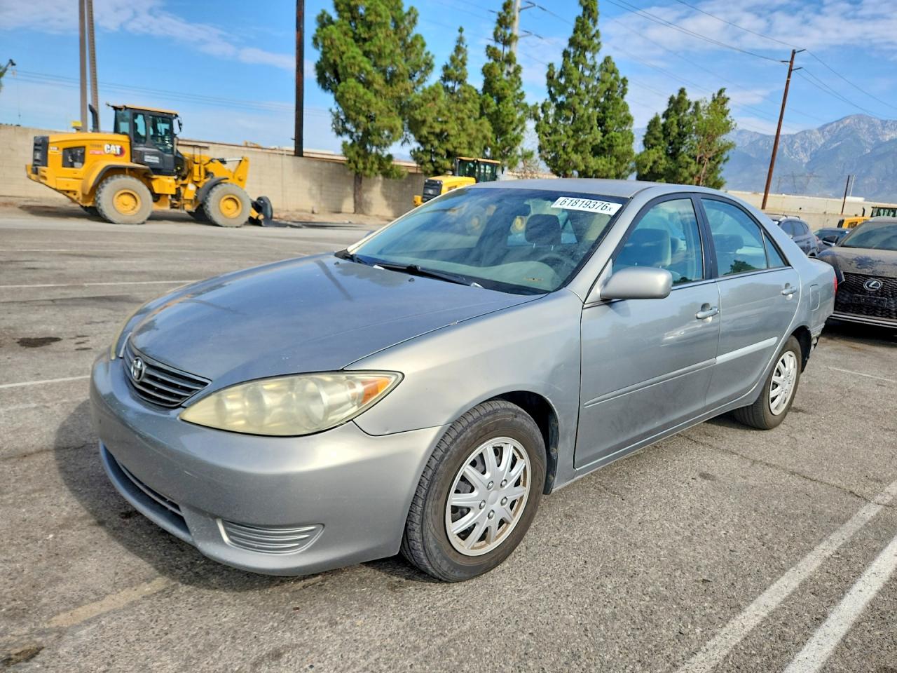 2005 Toyota Camry Le Silver vin: 4T1BE32K05U630199