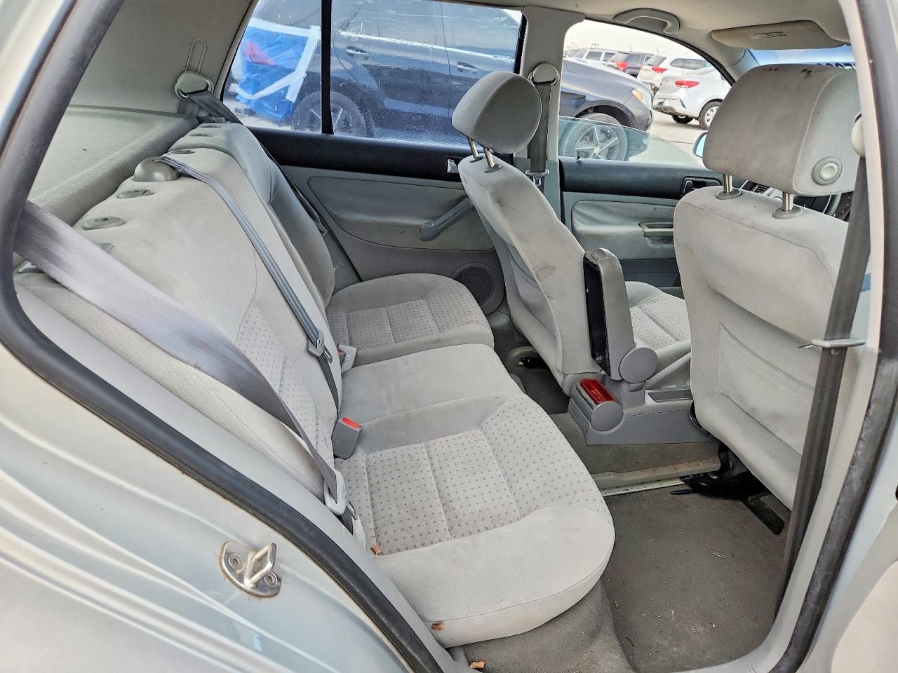 2000 Volkswagen Golf Gls Silver vin: WVWGA21J7YW537875