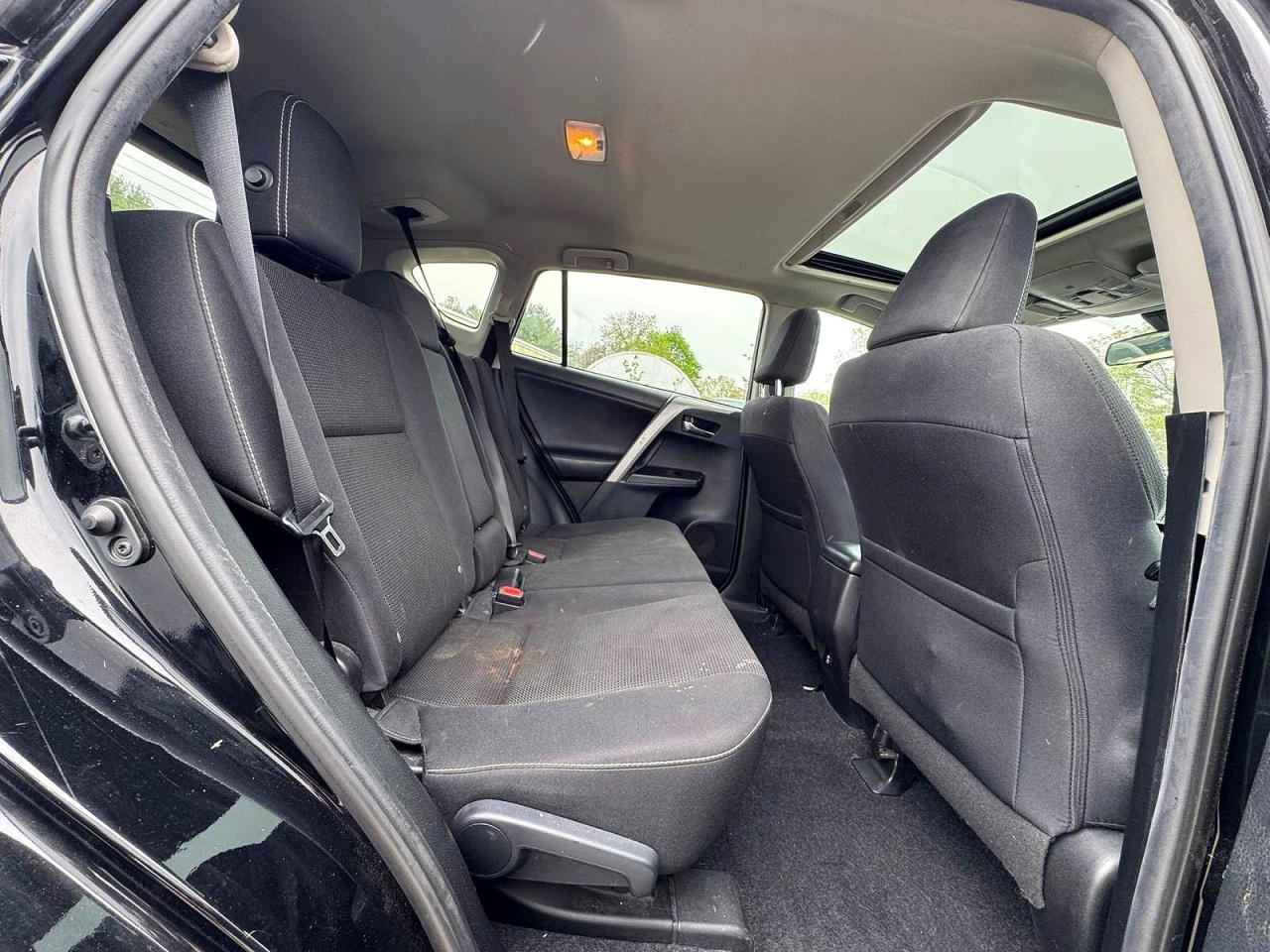 2017 Toyota Rav4 Xle Black vin: 2T3RFREV0HW654552