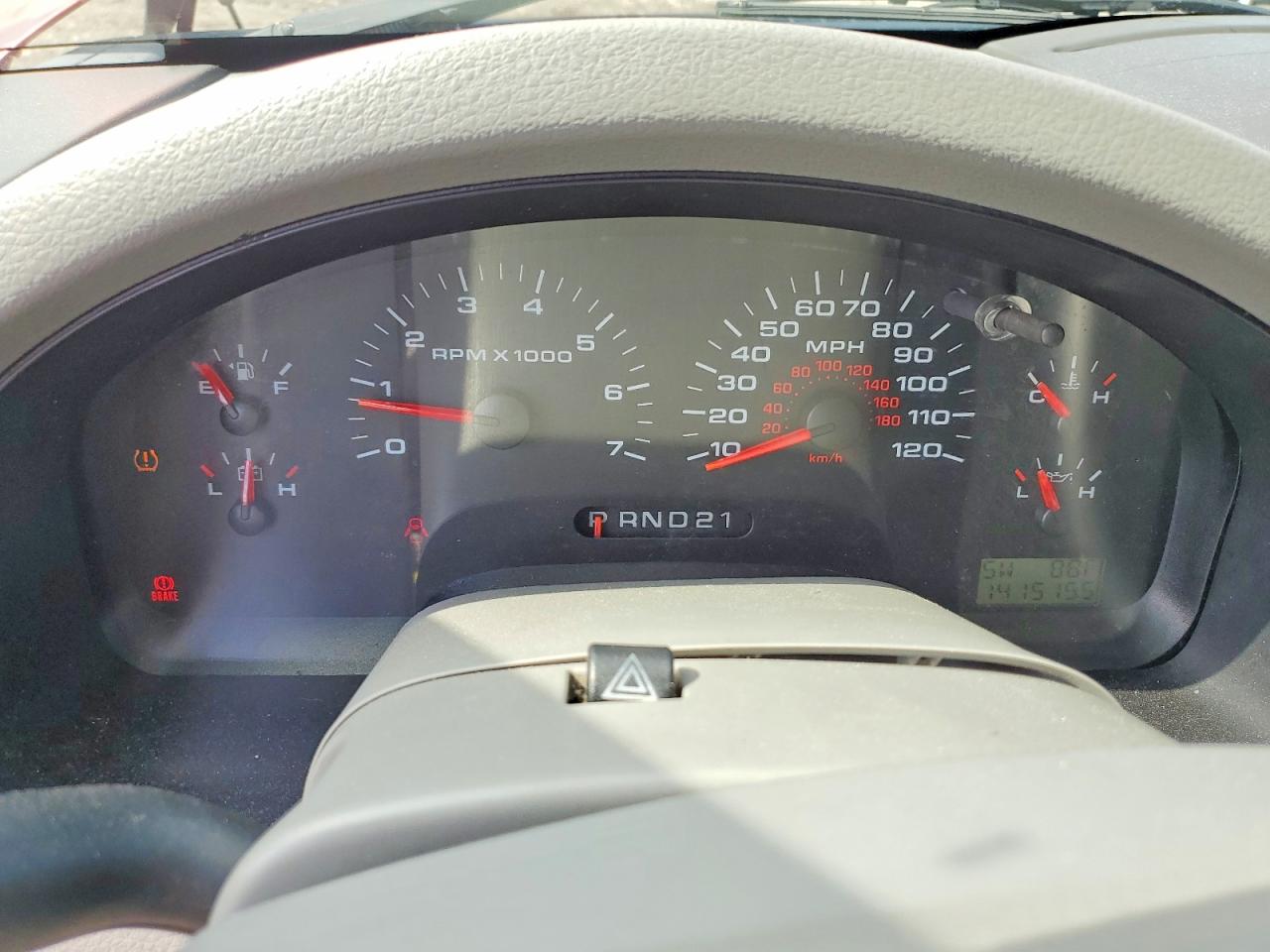 2008 Ford F150 Red vin: 1FTPX14518FC19757