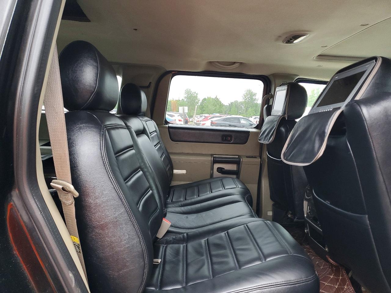 2003 Hummer H2 Black vin: 5GRGN23U83H118537