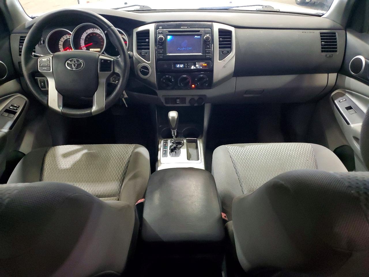 2013 Toyota Tacoma Access Cab Silver vin: 5TFUX4EN4DX018300