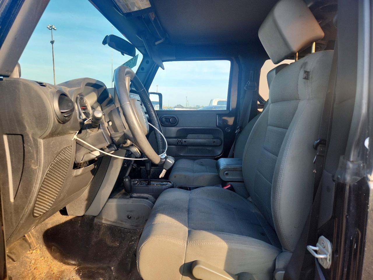 2007 Jeep Wrangler Sahara Black vin: 1J4FA54107L196774