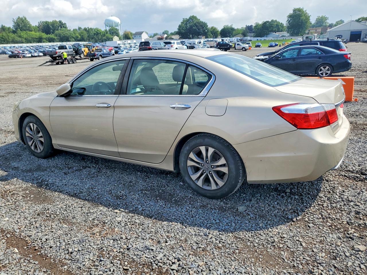 2015 Honda Accord Lx Gold vin: 1HGCR2F30FA076015