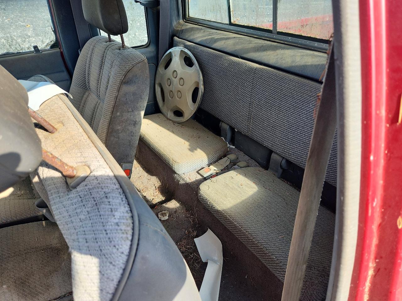 1992 Toyota Pickup Burgundy vin: JT4RN93PXN5049349