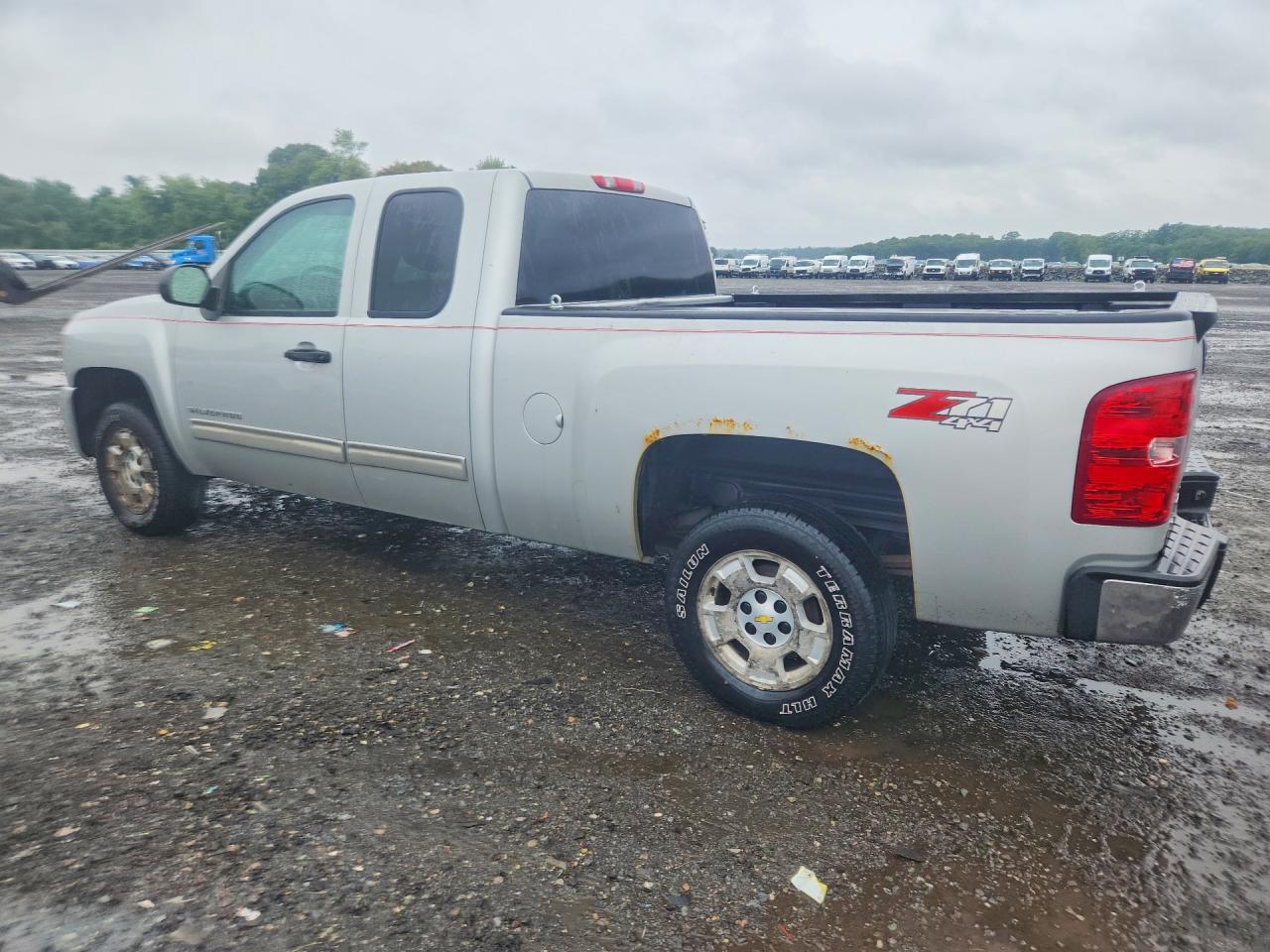 2011 Chevrolet Silverado K1500 Lt Silver vin: 1GCRKSE31BZ205888