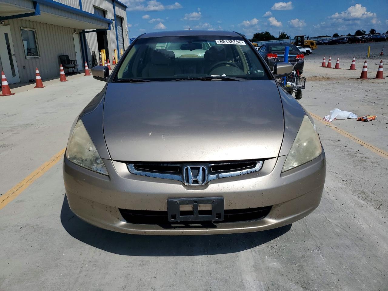 2005 Honda Accord Hybrid Gold vin: JHMCN36445C014837