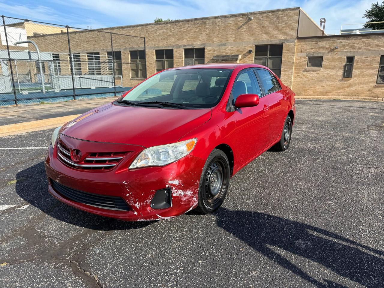 2013 Toyota Corolla Le Red vin: 5YFBU4EE9DP156316