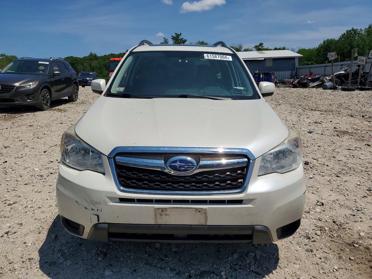 2015 Subaru Forester 2.5i Premium White vin: JF2SJADC1FH468587