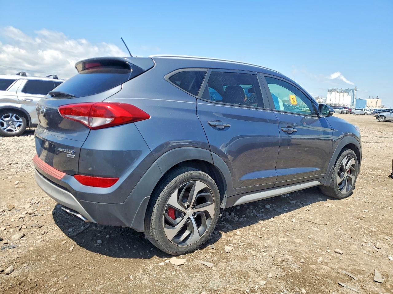 2017 Hyundai Tucson Sport Gray vin: KM8J3CA24HU390226