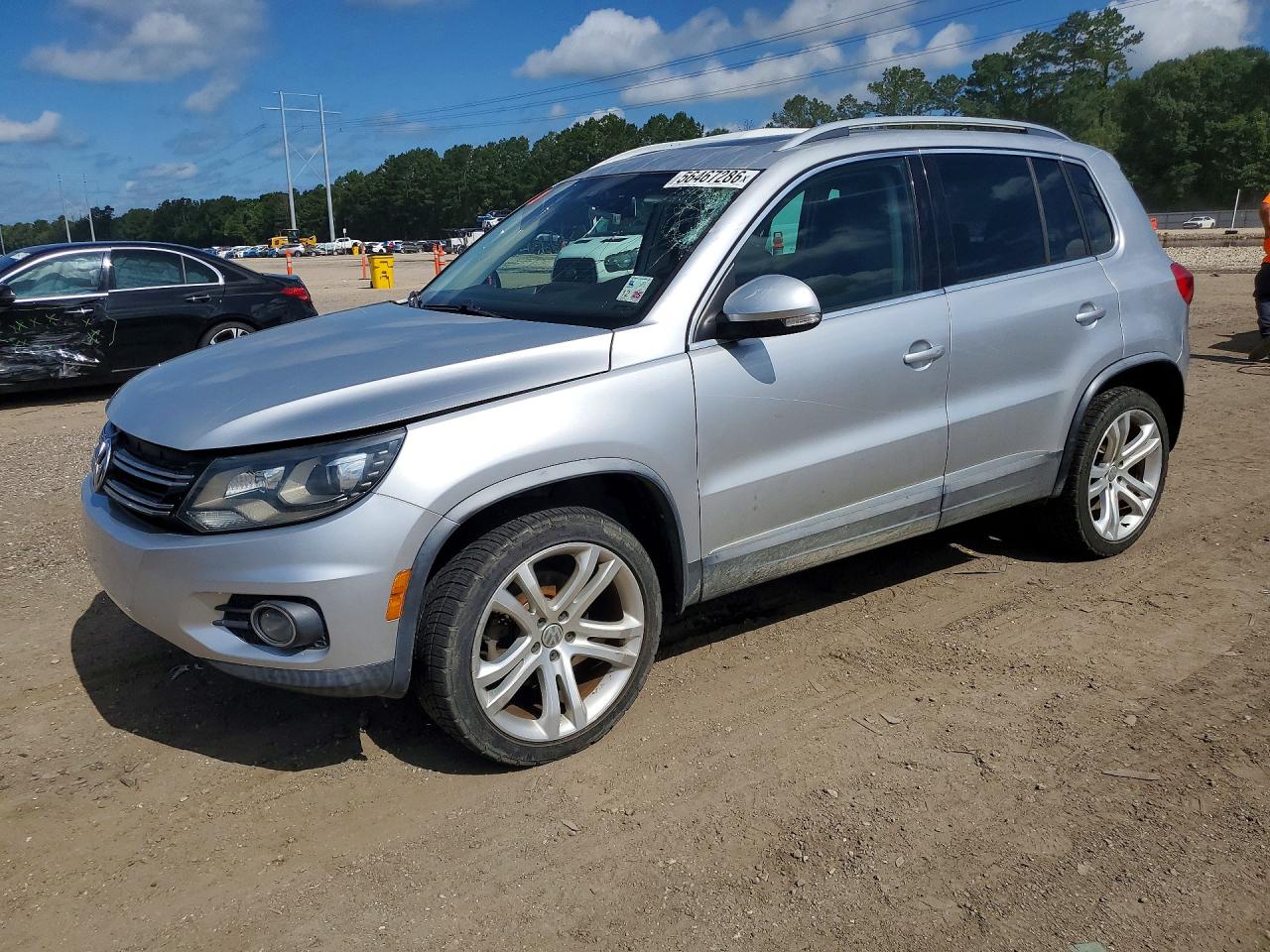 2016 Volkswagen Tiguan S Silver vin: WVGAV7AX9GW554280