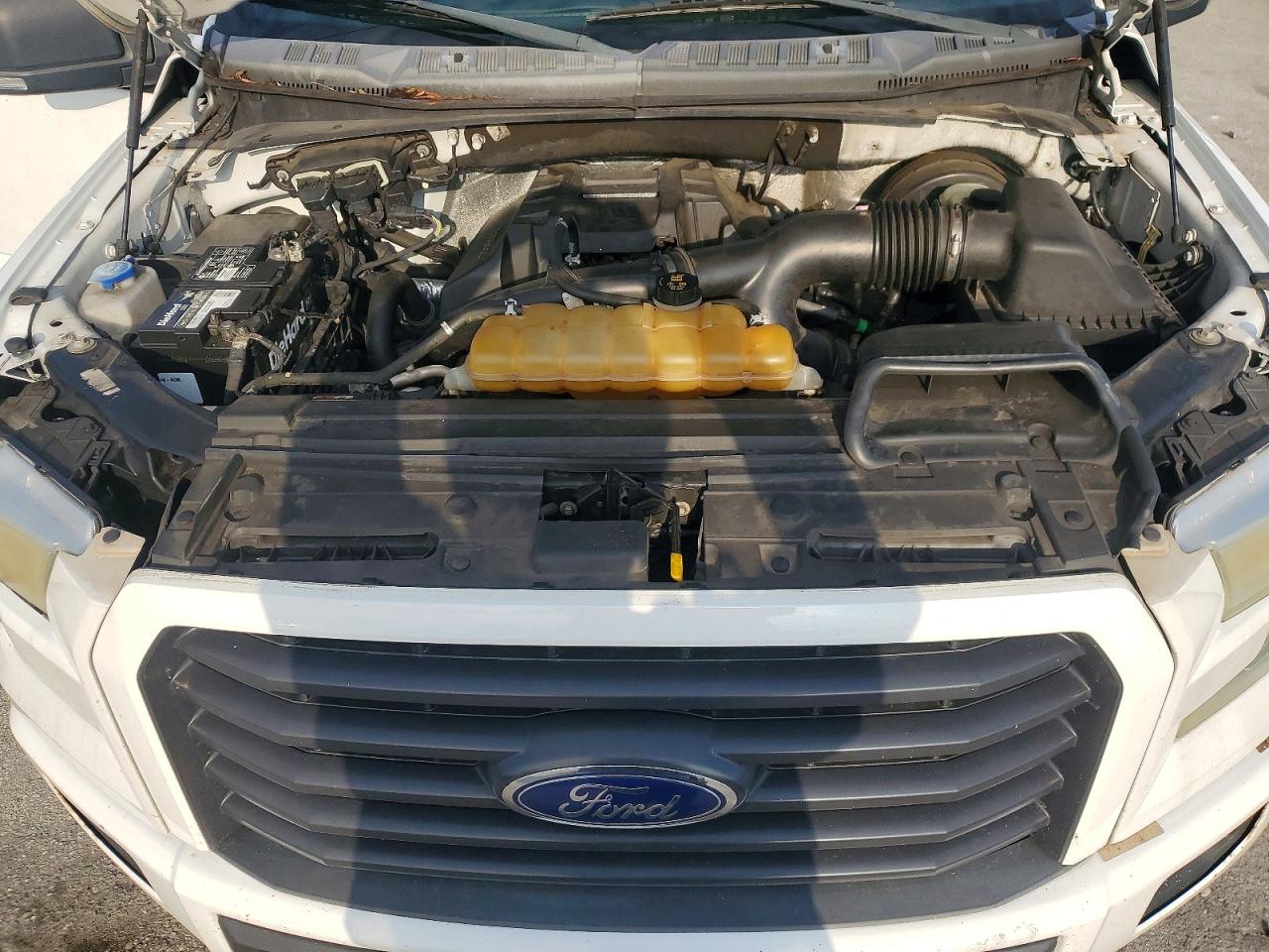 2015 Ford F150 Supercrew White vin: 1FTEW1CP3FFA96599