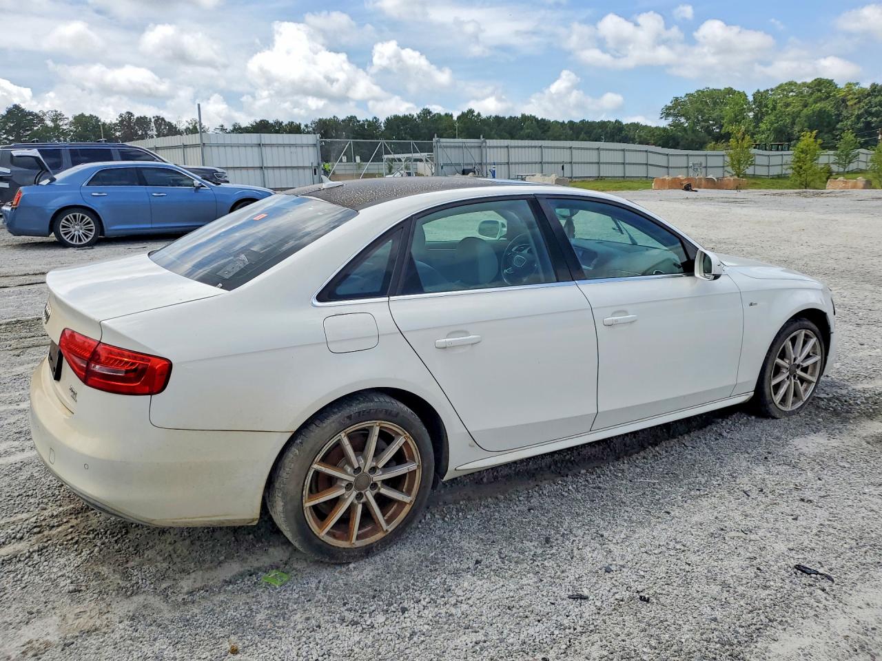 2014 Audi A4 Premium Plus White vin: WAUFFAFLXEN043977