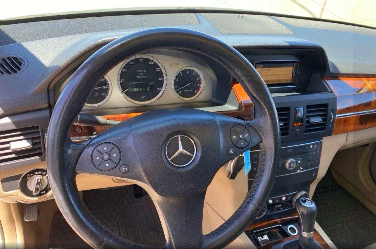 2010 Mercedes-benz Glk 350 4matic Белый vin: WDCGG8HBXAF360271