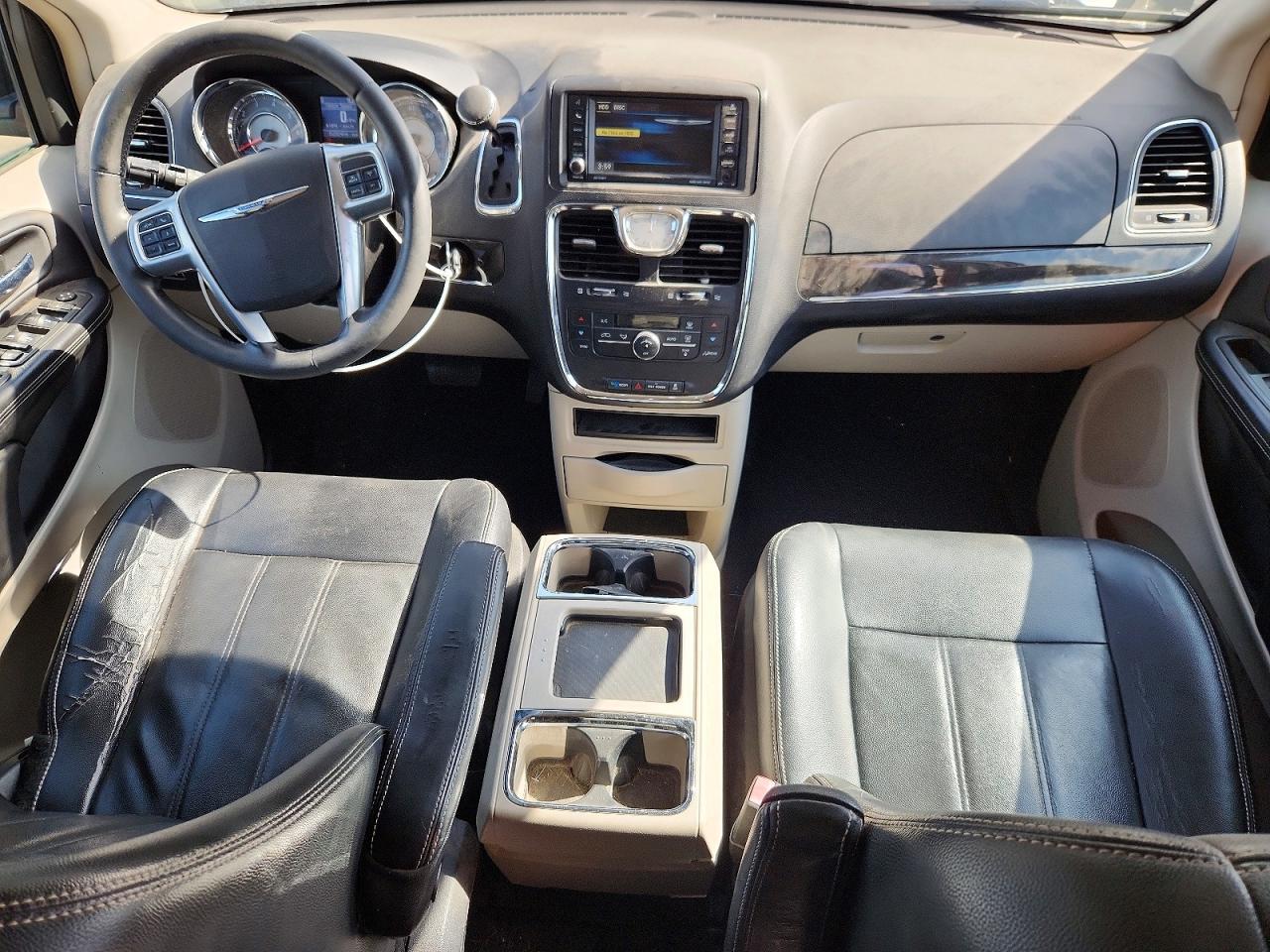 2013 Chrysler Town & Country Touring Серебряный vin: 2C4RC1BG3DR630072