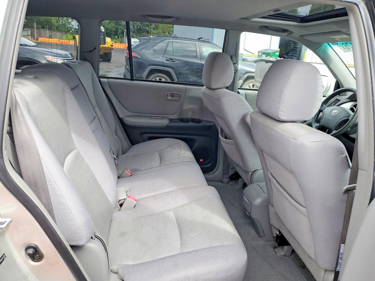 2006 Toyota Highlander Hybrid Silver vin: JTEEW21A660017963