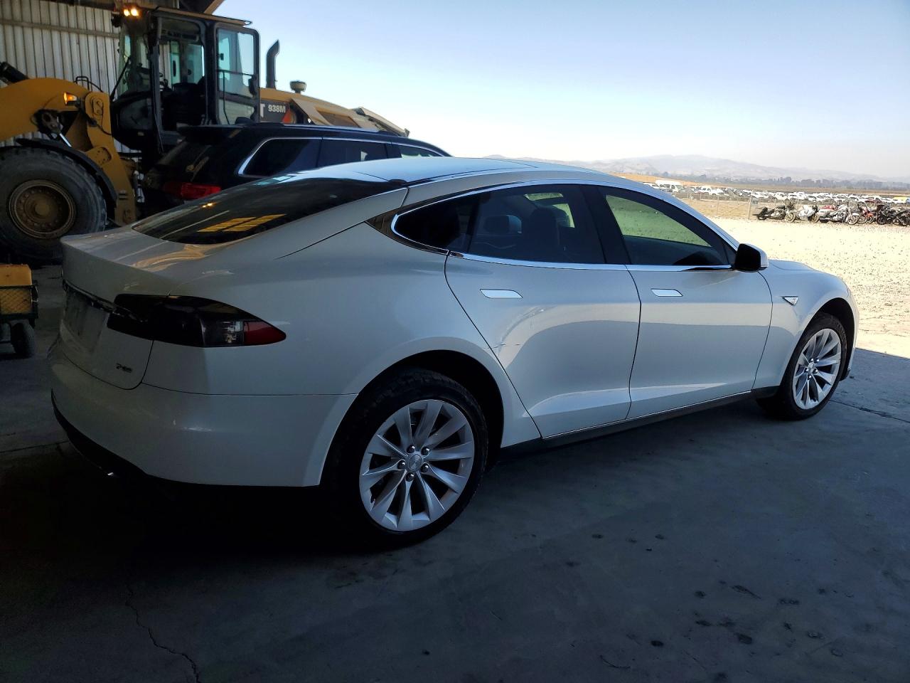 2012 Tesla Model S White vin: 5YJSA1CP2CFP02783