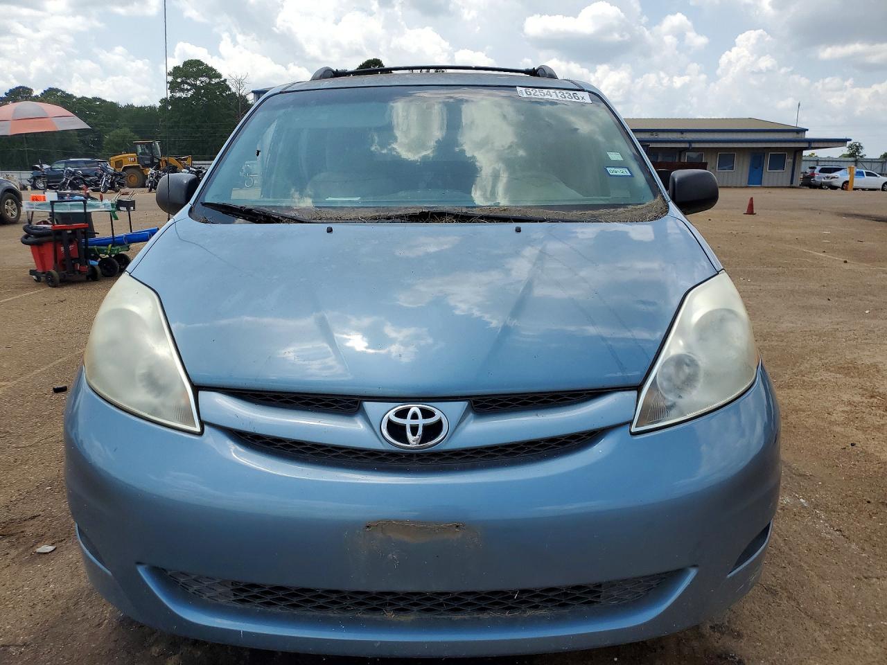 2009 Toyota Sienna Le 8-passenger Blue vin: 5TDZK23C99S246686