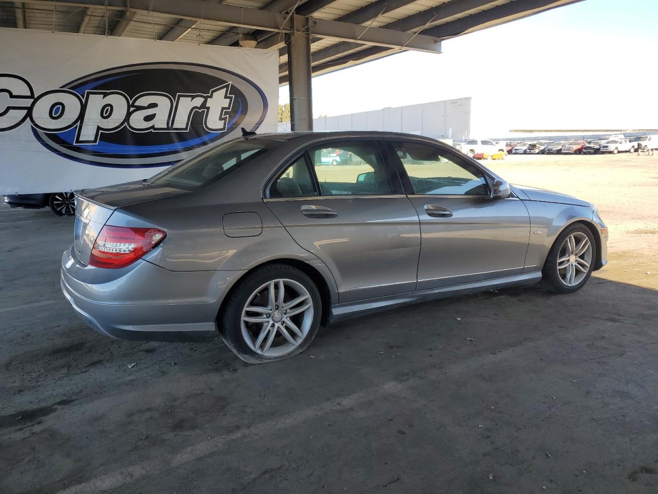 2012 Mercedes-benz C 250 Silver vin: WDDGF4HB1CR195736