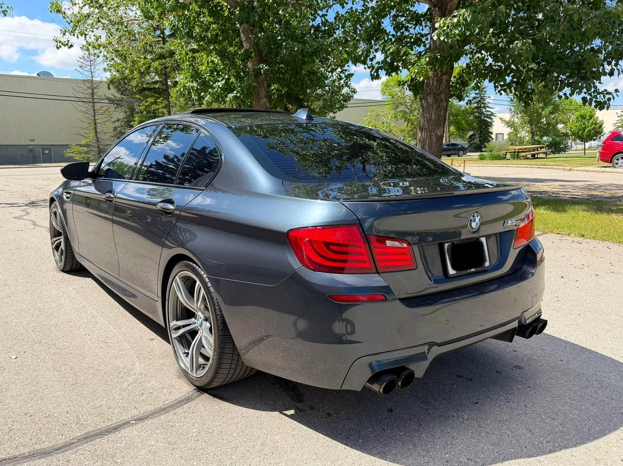 2012 Bmw M5 Gray vin: WBSFV9C57CC772384