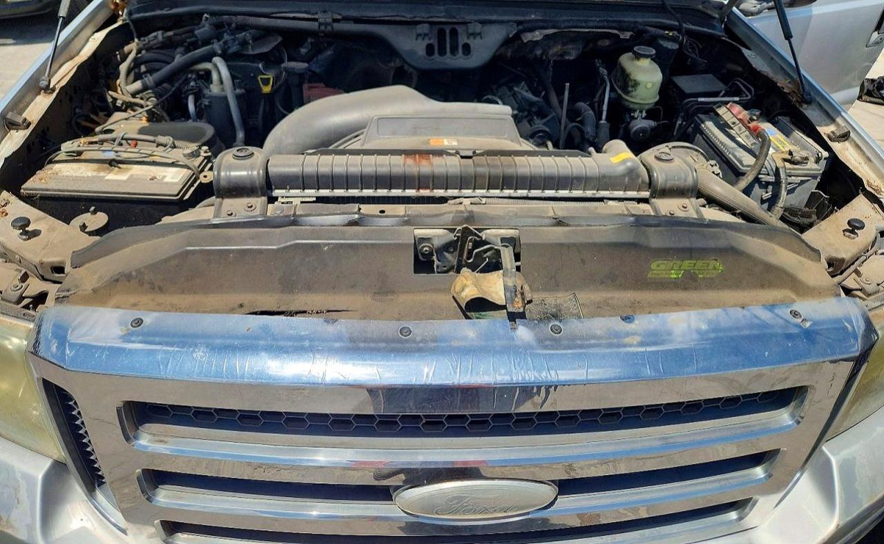 2005 Ford F250 Super Duty Silver vin: 1FTSW20P15ED09762