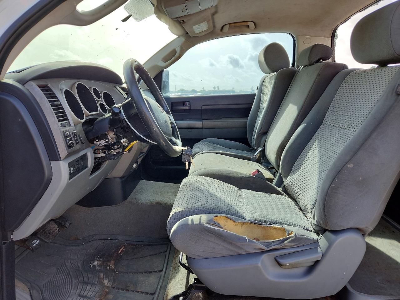 2010 Toyota Tundra Grade White vin: 5TFJM5F12AX001035
