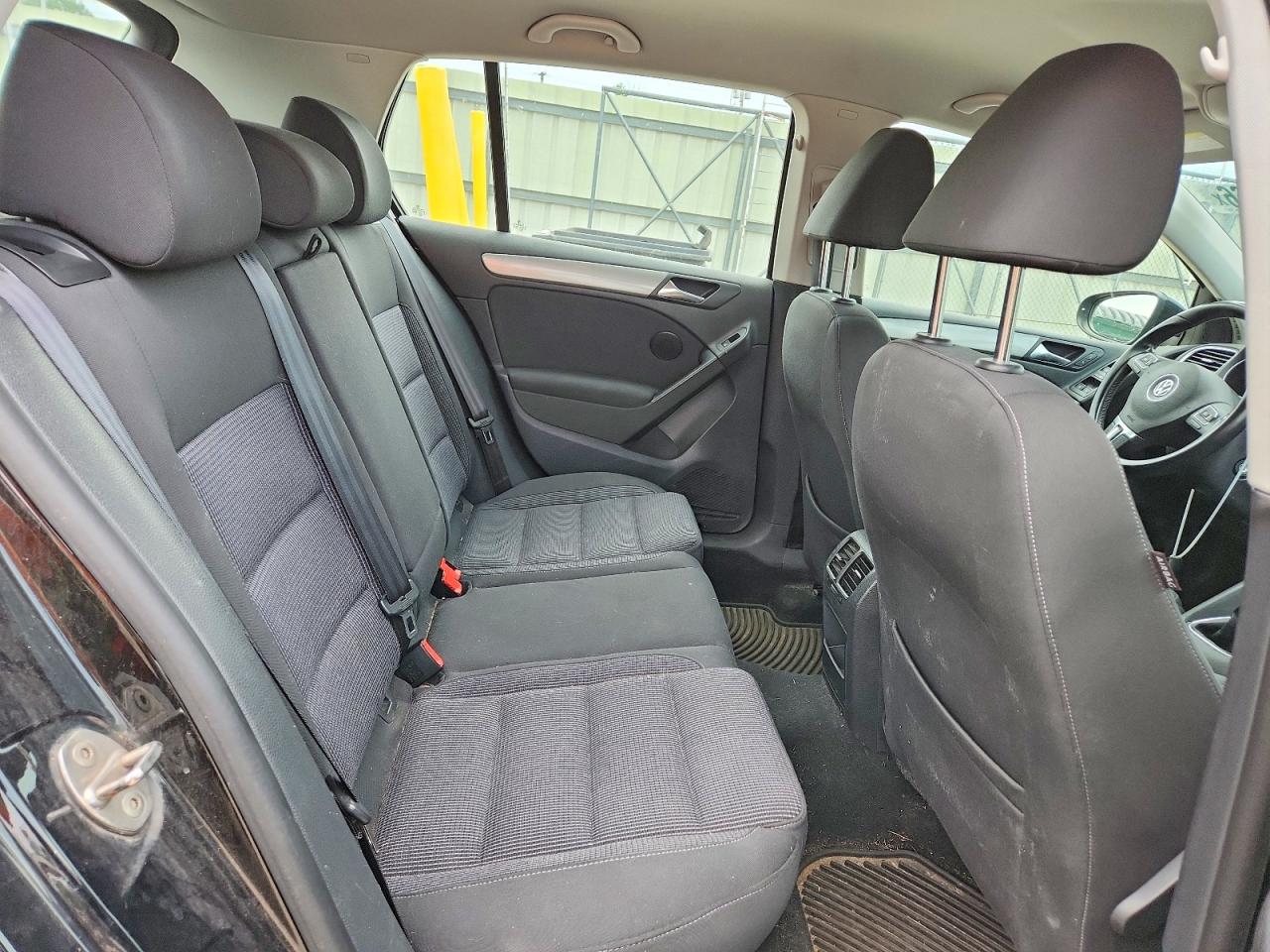 2013 Volkswagen Golf Black vin: WVWNM7AJ1DW123786