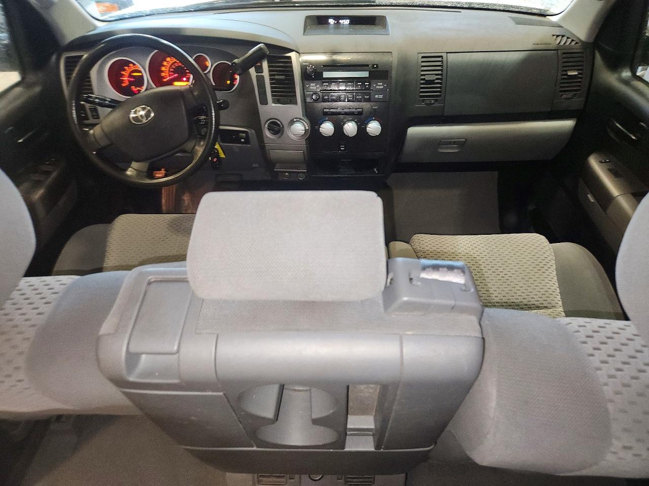 2010 Toyota Tundra Crewmax Sr5 White vin: 5TFDW5F19AX151943