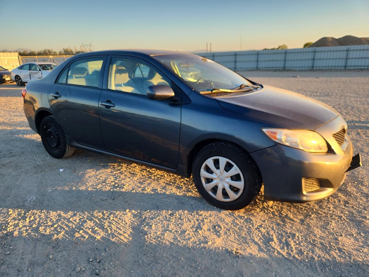 2009 Toyota Corolla Le Gray vin: 1NXBU40E59Z052693