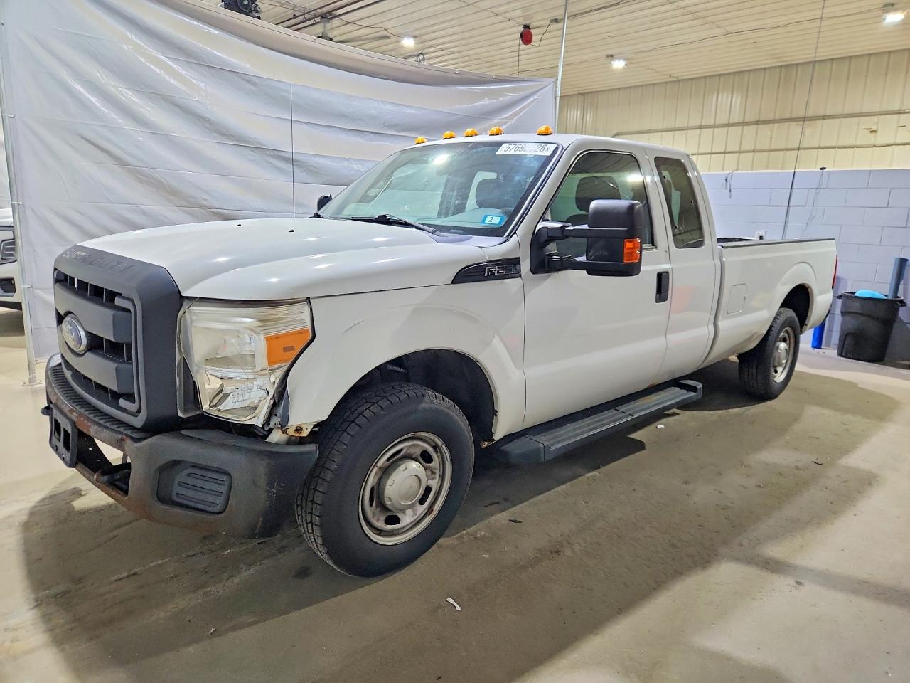 2013 Ford F250 Super Duty White vin: 1FT7X2A61DEB83815