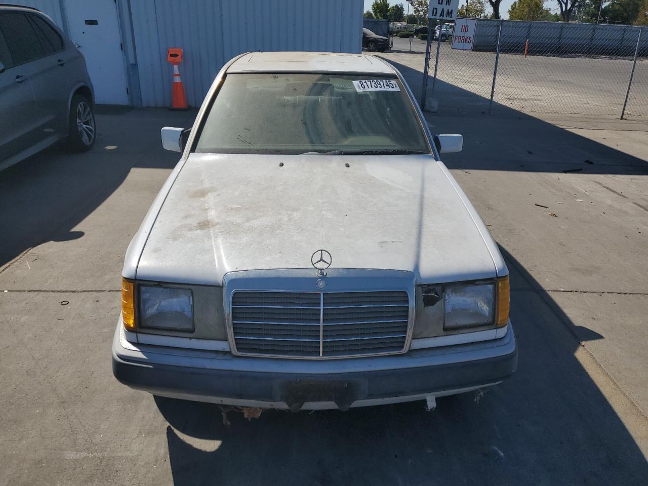 1993 Mercedes-benz 300 E 2.8 Белый vin: WDBEA28E7PB997140