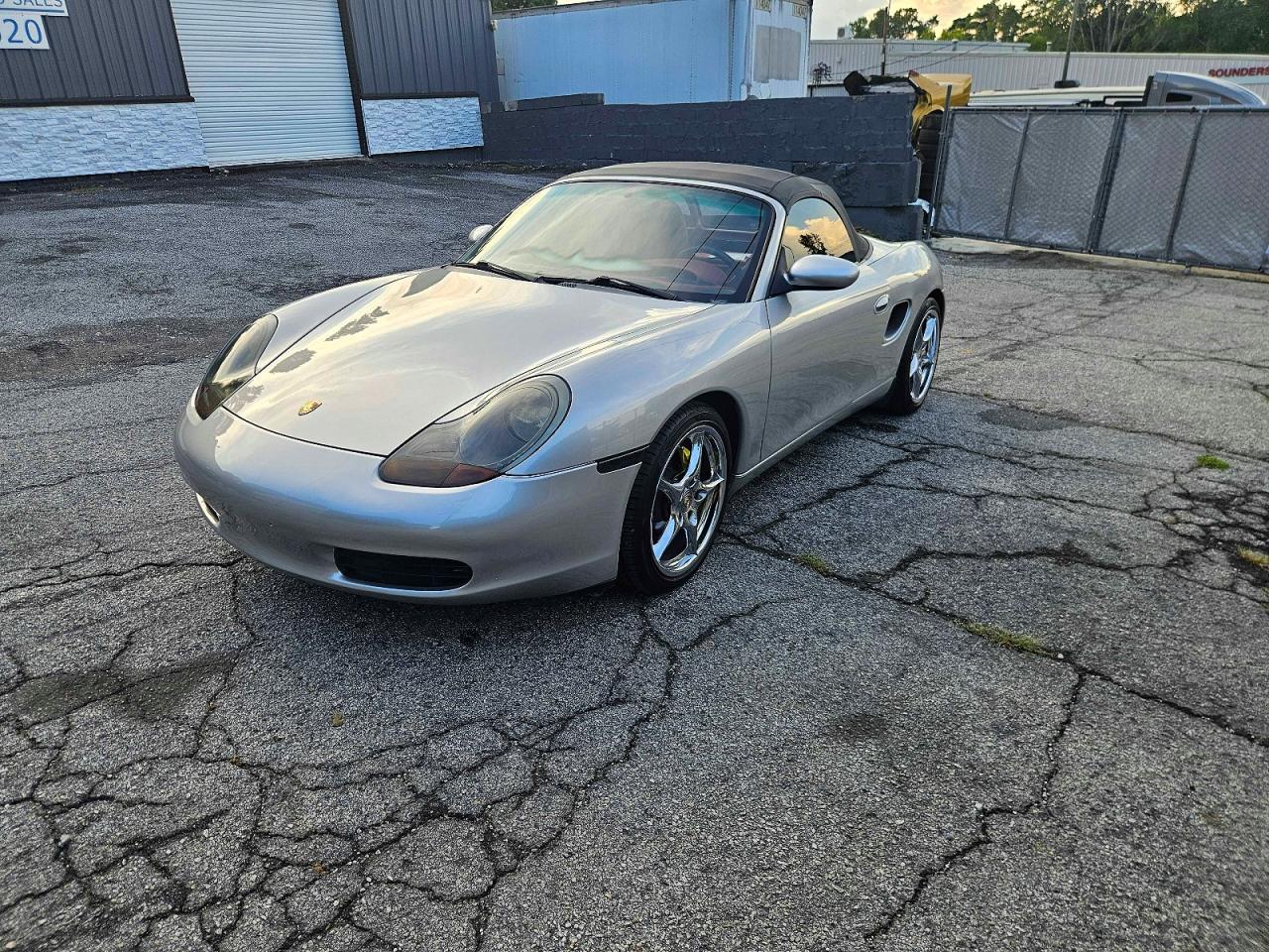 1998 Porsche Boxster Silver vin: WP0CA2986WU623669