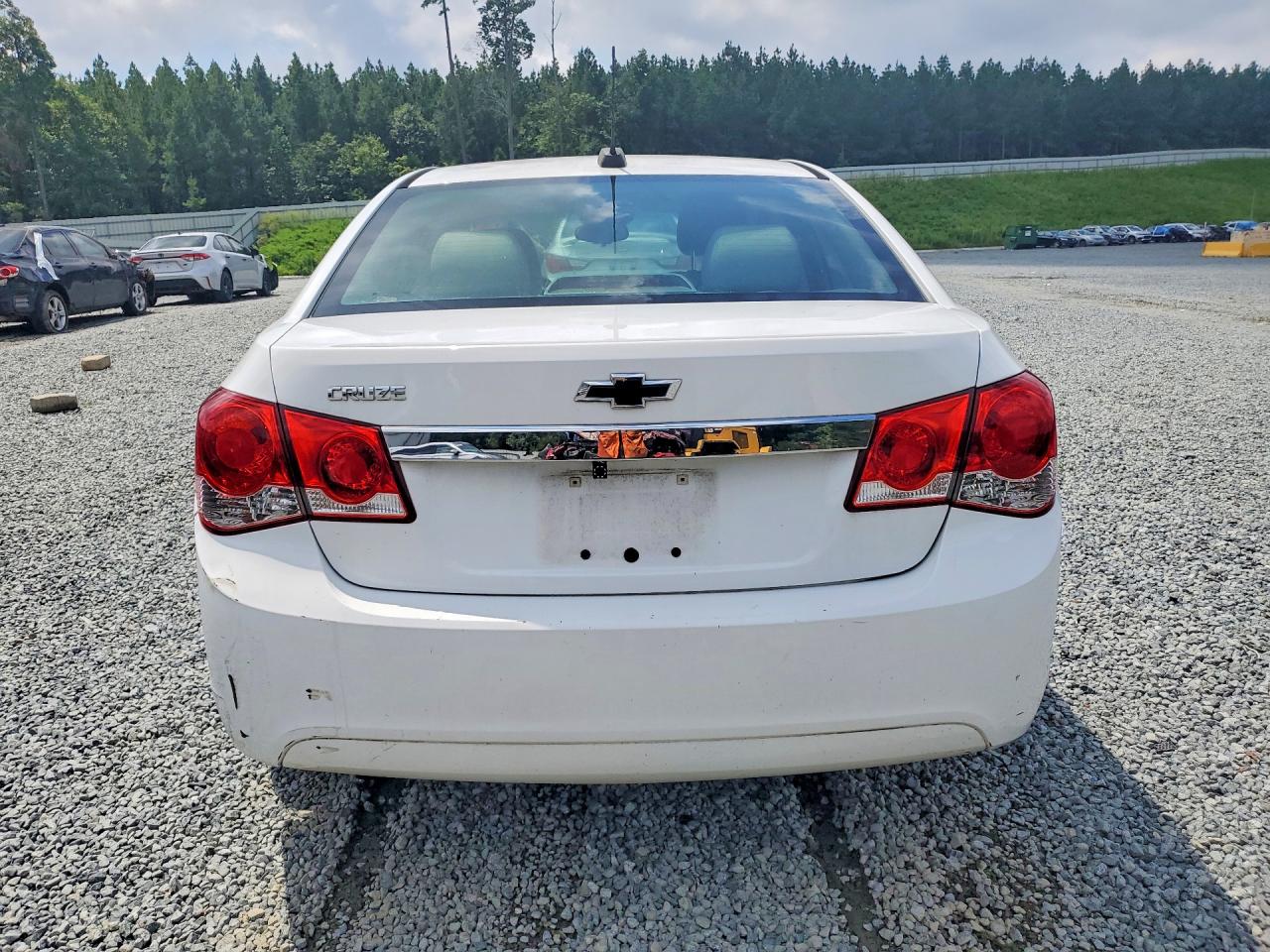 2015 Chevrolet Cruze Ls White vin: 1G1PA5SH7F7292525