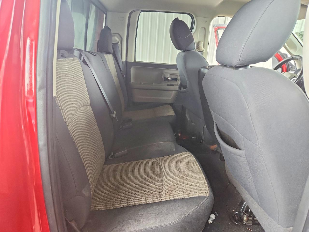2010 Dodge Ram 1500 Red vin: 1D7RV1GTXAS224290