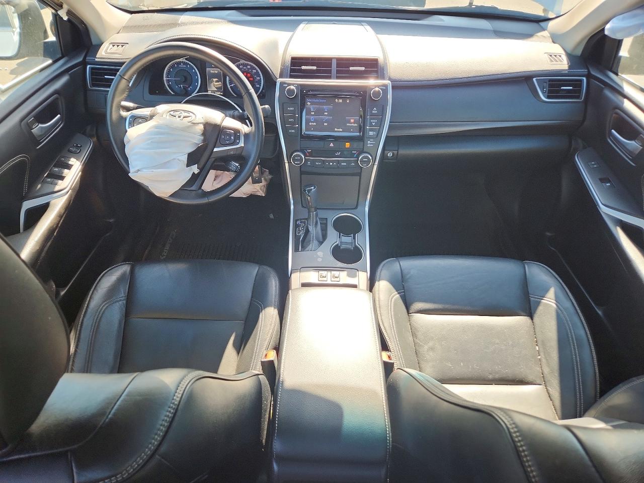 2015 Toyota Camry Xle Silver vin: 4T4BF1FK8FR507690