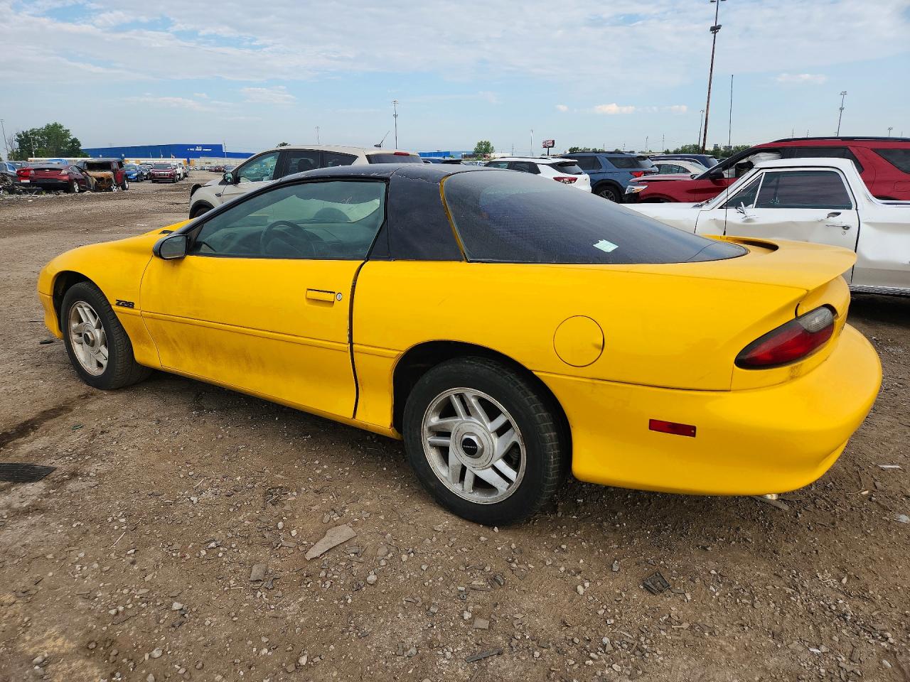 1994 Chevrolet Camaro Z28 Yellow vin: 2G1FP22P5R2148371